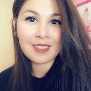 Meet your Posher, Desiree